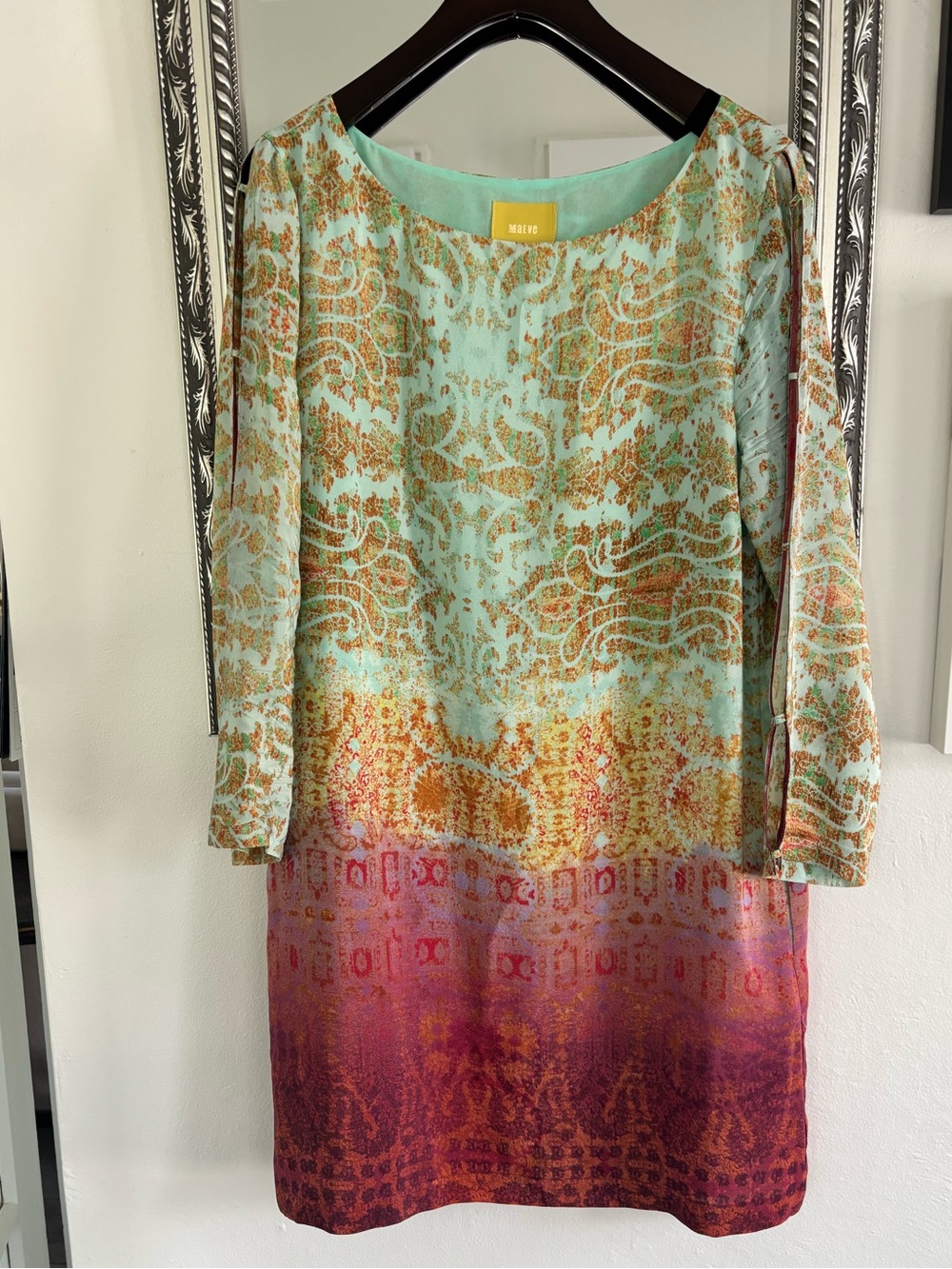 Maeve Anthropologie tunic in ombré with pockets. EUC.